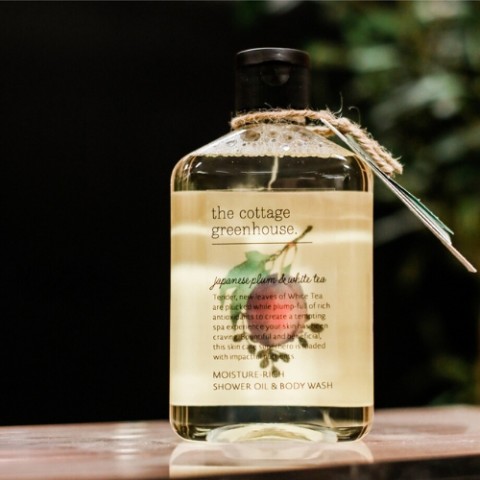 Japanese Plum & White Tea